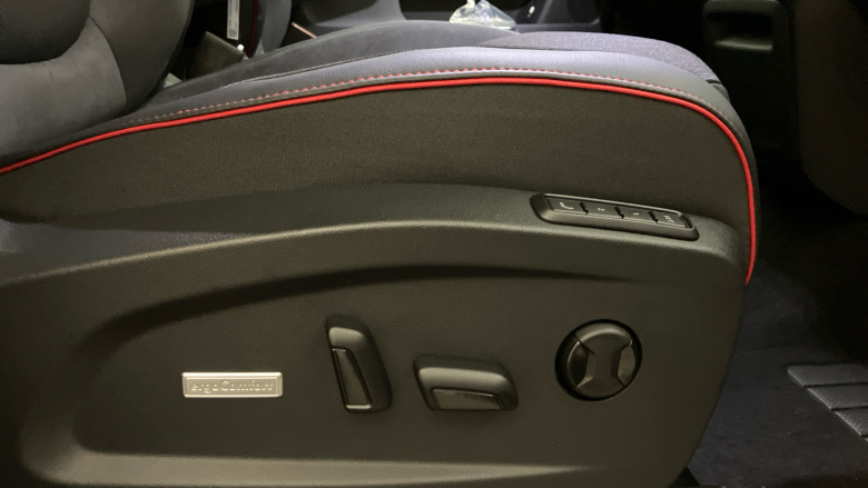 Volkswagen ID. Buzz 250kW GTX Pro 79kWh 5dr 4MOTION Auto [6 Seat] Electric Estate